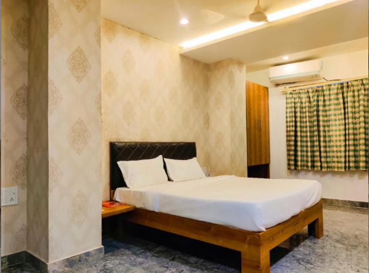 Hotel The Shah Imperial à Gwalior Extérieur photo