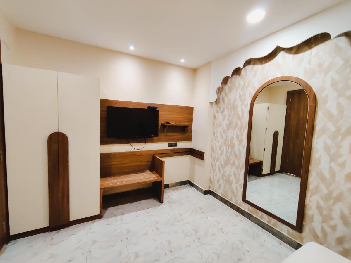 Hotel The Shah Imperial à Gwalior Extérieur photo