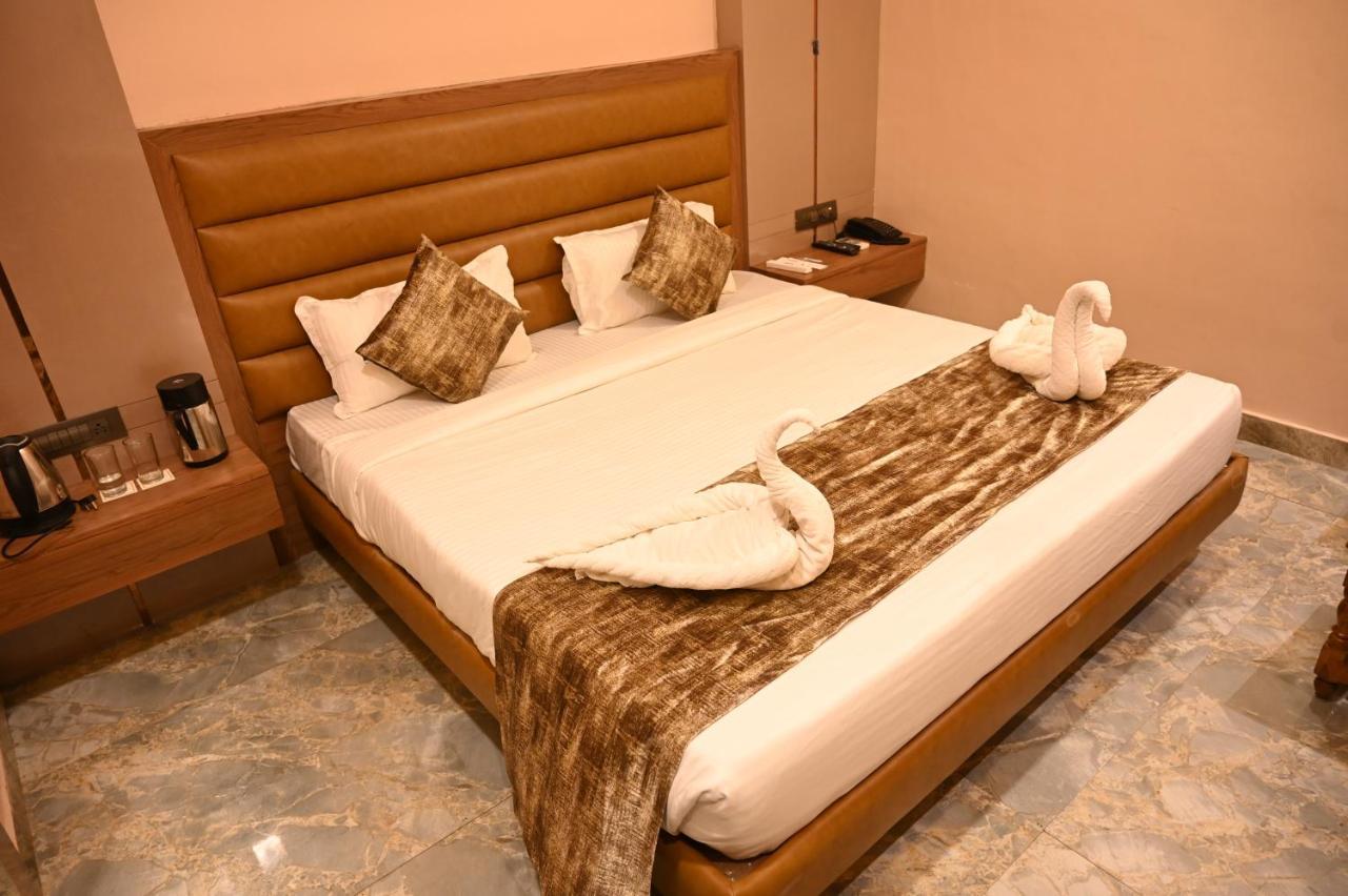 Hotel The Shah Imperial à Gwalior Extérieur photo