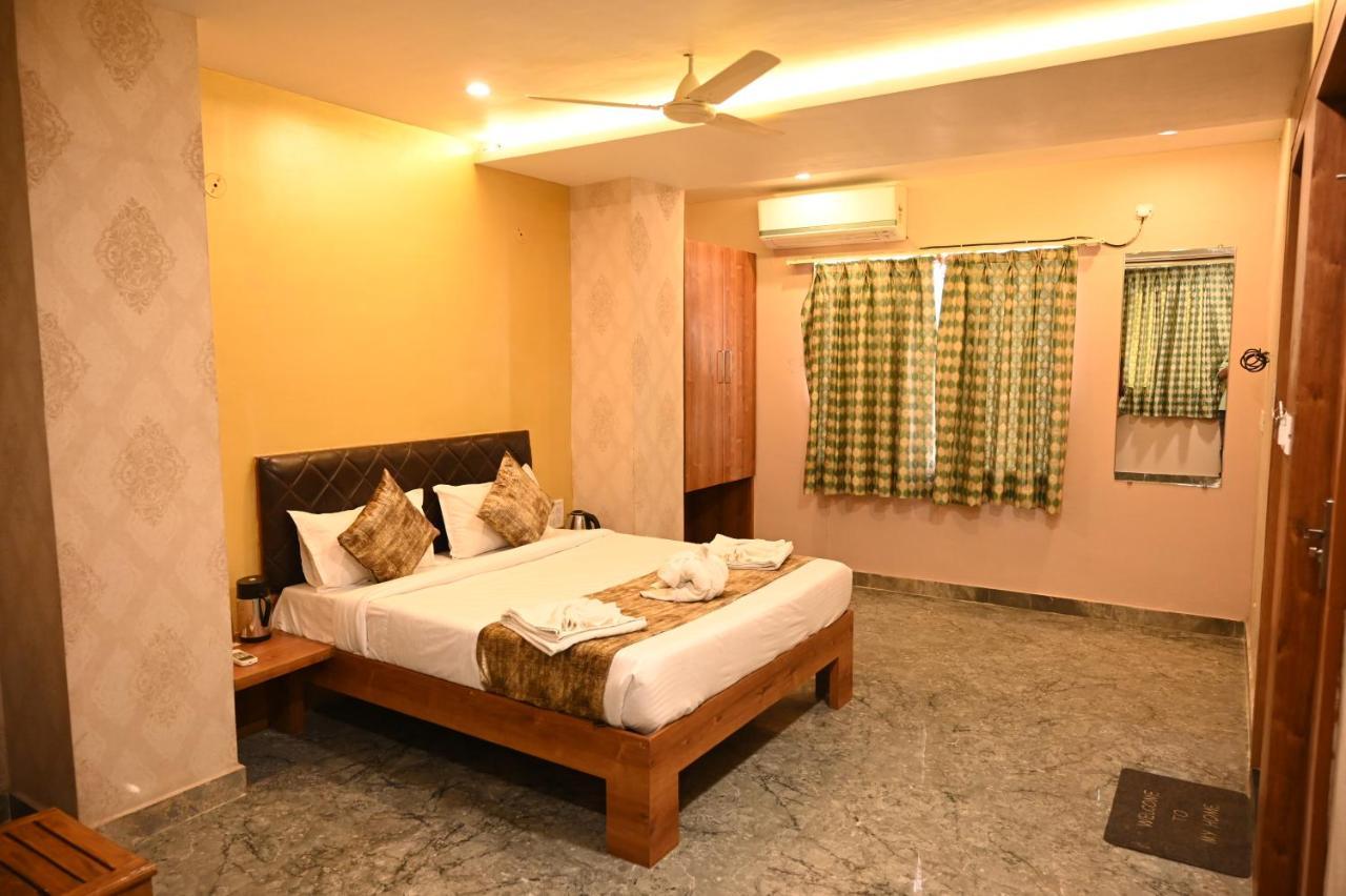 Hotel The Shah Imperial à Gwalior Extérieur photo